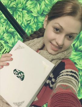 乌克兰美女倾情为玛尚代言