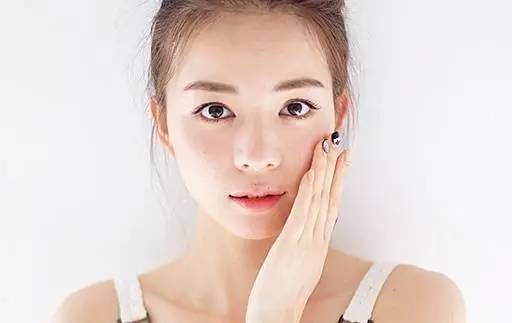 痘痘里面挤出来是什么，如何正确护理?